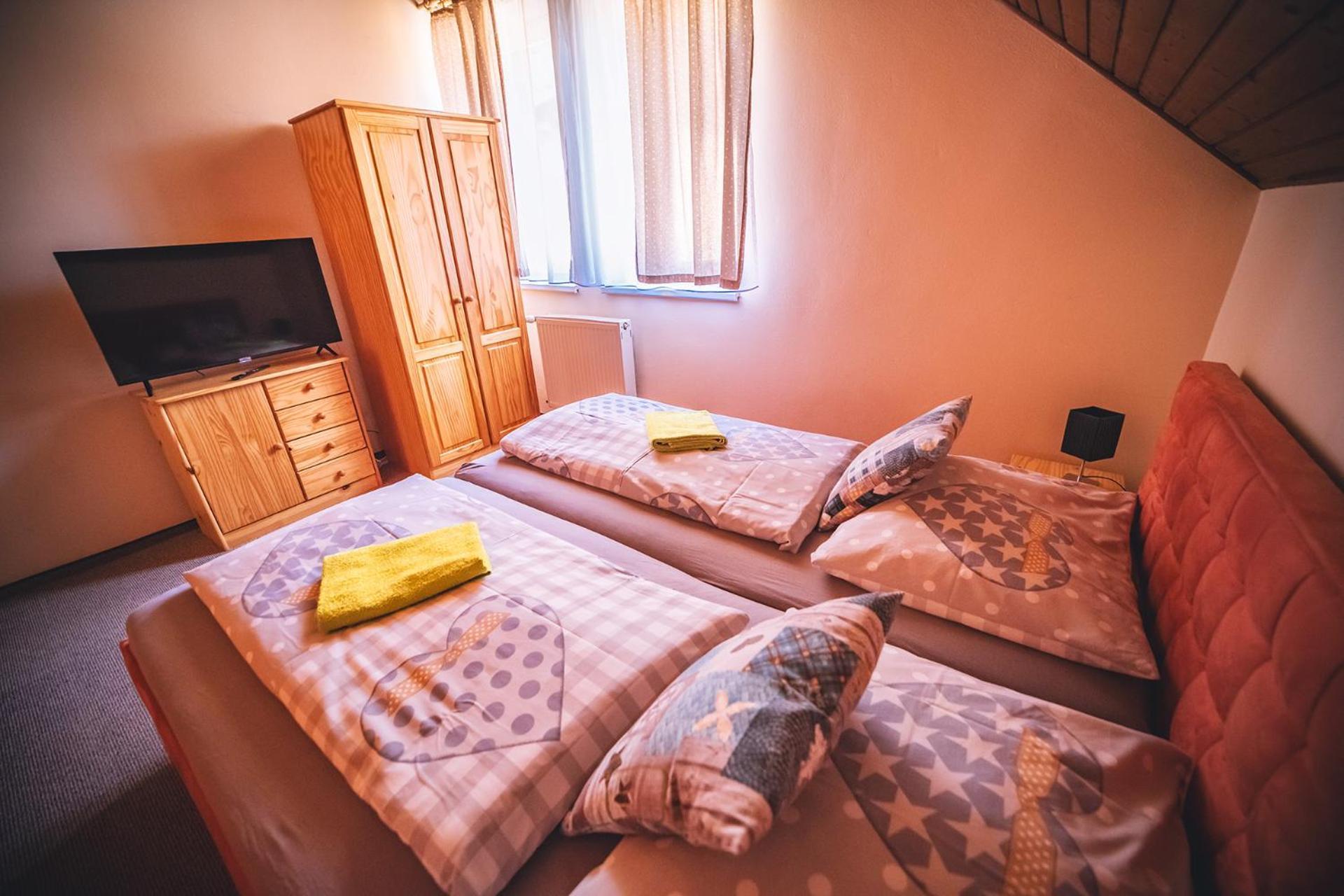 Wellness & Spa Hotel Certov מראה חיצוני תמונה