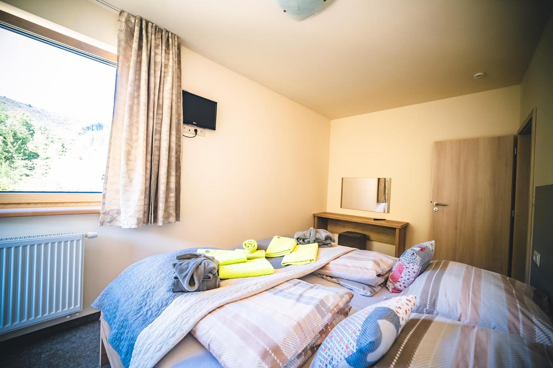 Wellness & Spa Hotel Certov מראה חיצוני תמונה