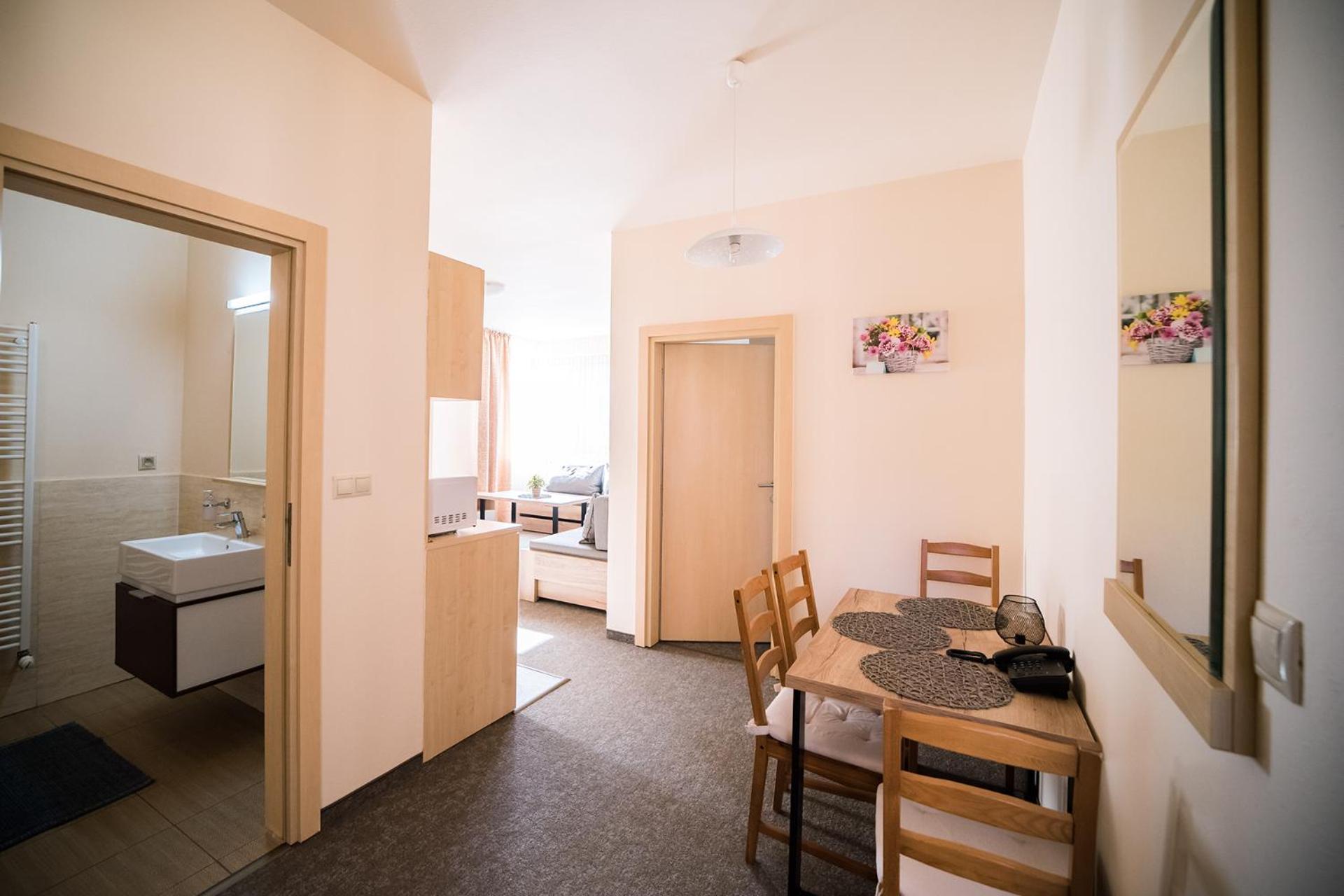 Wellness & Spa Hotel Certov מראה חיצוני תמונה