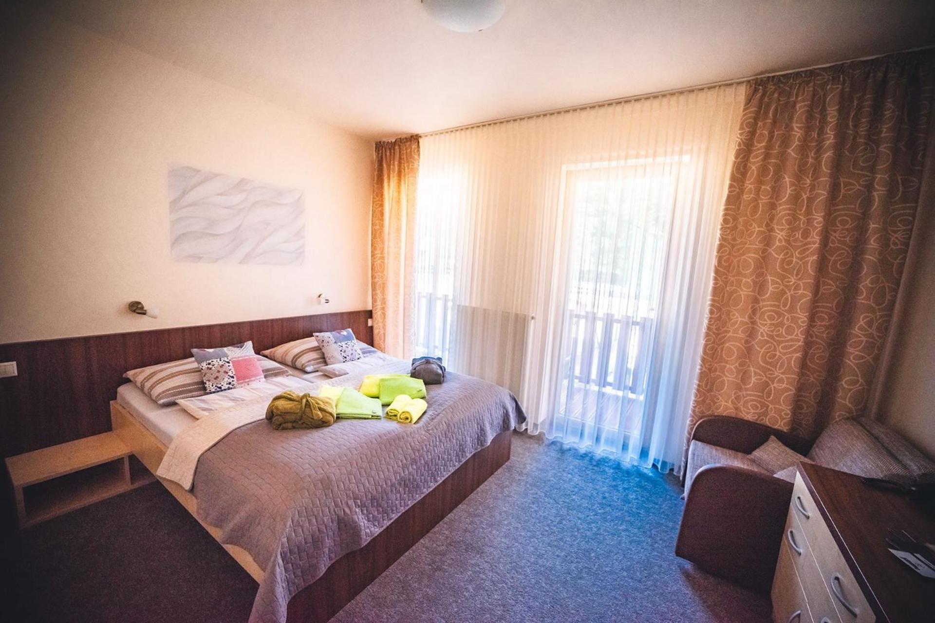 Wellness & Spa Hotel Certov מראה חיצוני תמונה