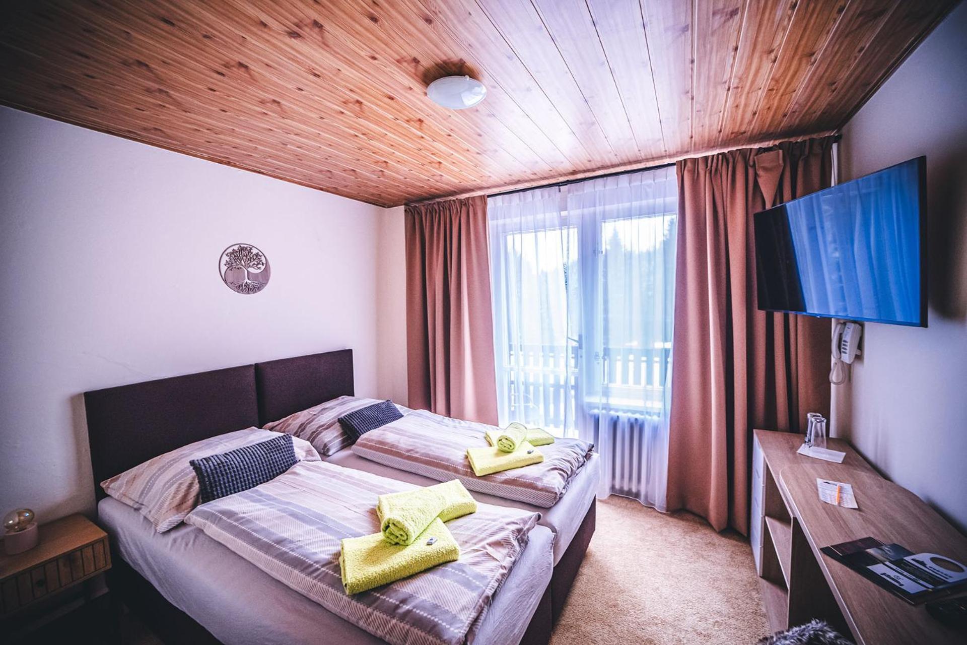 Wellness & Spa Hotel Certov מראה חיצוני תמונה
