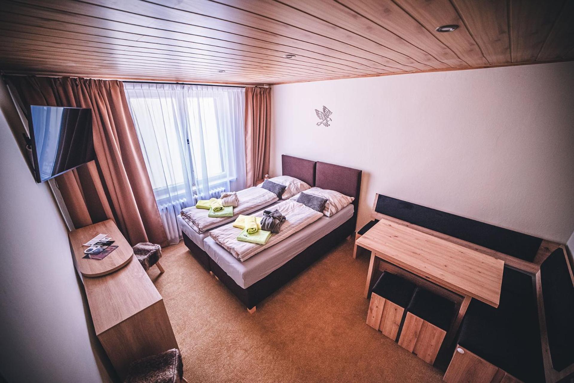 Wellness & Spa Hotel Certov מראה חיצוני תמונה
